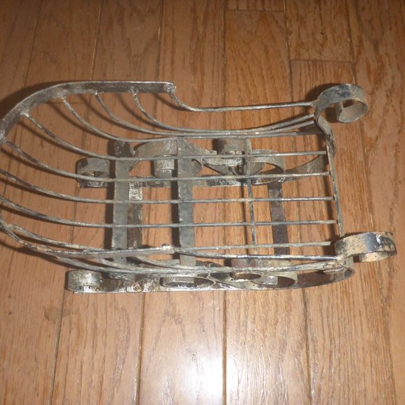 Vintage Wrought Iron Sleigh Christmas Decor - Picture 5 of 5